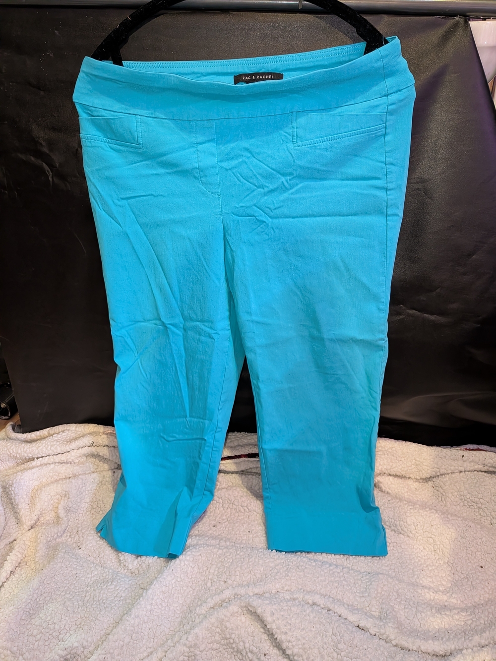 Zac & Rachel Bright Turquoise Pull-On Capri